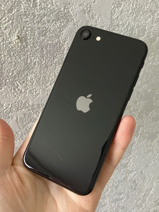 Apple iPhone SE 2 2020 64 ГБ Neverlock
