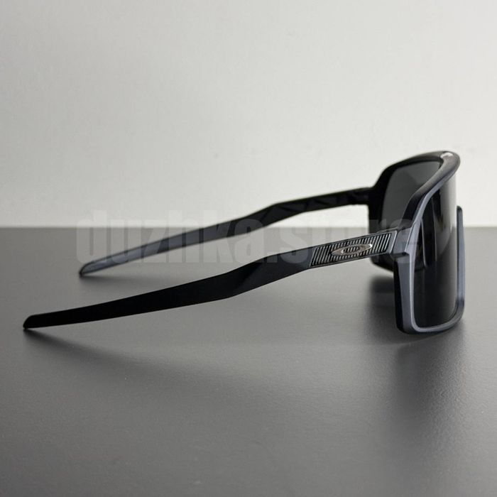 Окуляри Oakley Sutro