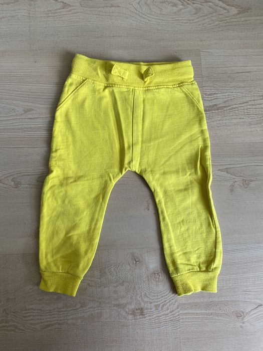 Zolte spodnie 86