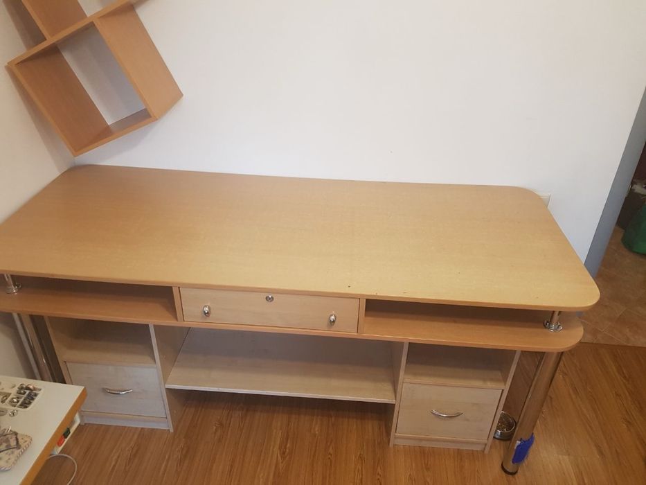 Раскроечный швейный стол