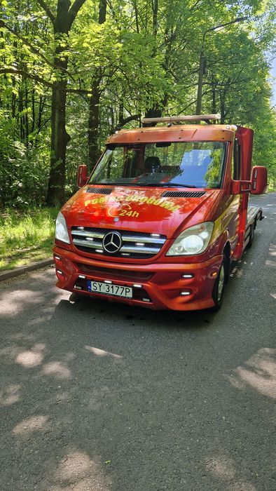 Auto laweta 906 mercedes