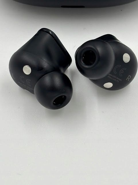 outlet słuchawki bezprzewodowe dokanałowe beats studio buds bluetooth