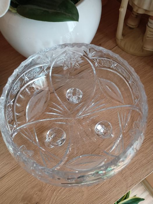 Kryształowa misa z PRL.