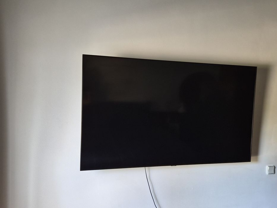 Vendo  Tv Samsung 65 polegadas.