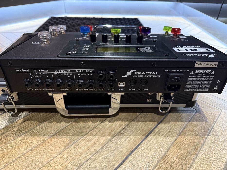 Podłogowy Fractal FX8+case
