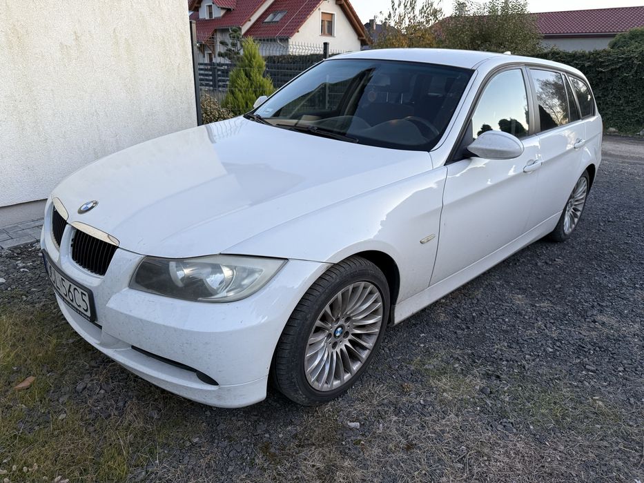 BMW 318i E91 benzyna