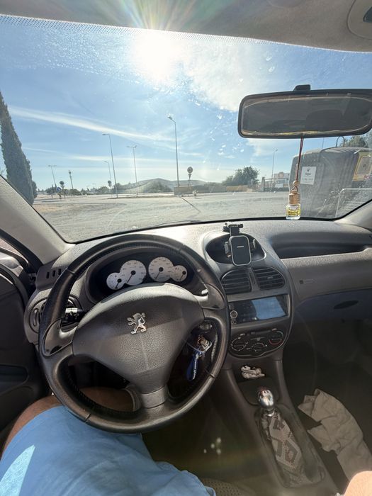 Peugeot 206 1.1 ColorLine 2002 — photo 4