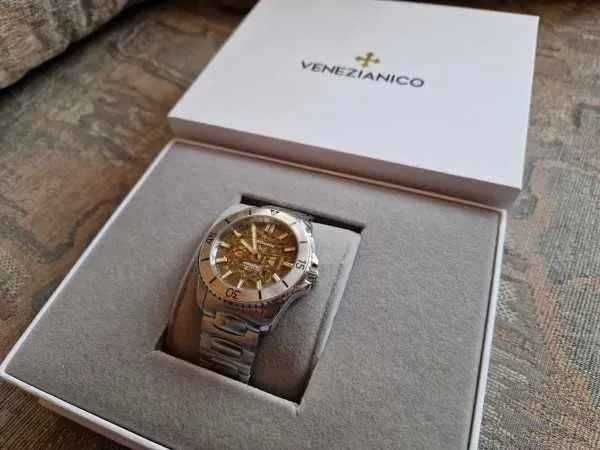 Nowy zegarek Venezianico NEREIDE ULTRALEGGERO 42