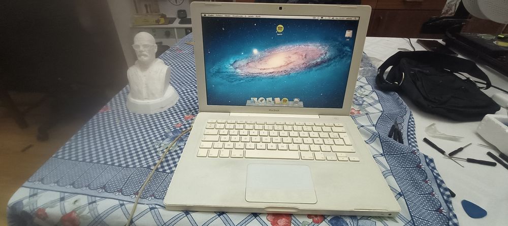 MacBook 13” SSD 120GB | Rápido | Funciona Bem