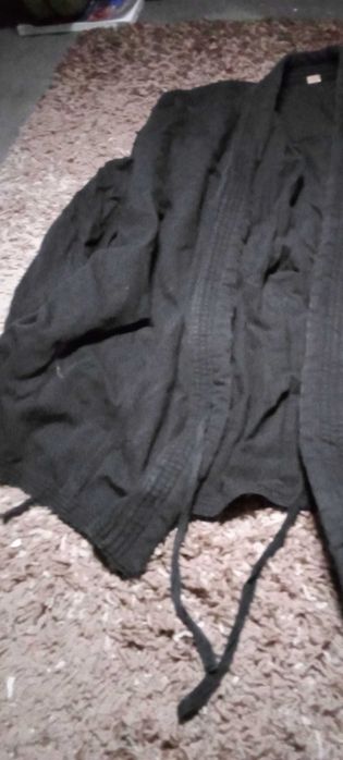 Kimono preto para Artes Marciais