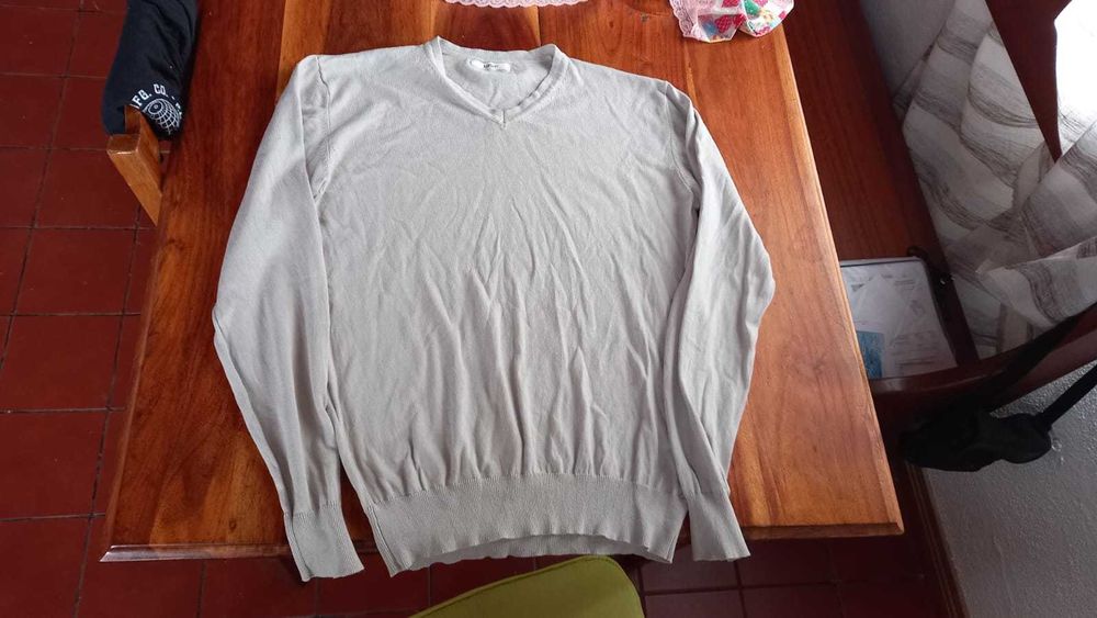 Blusa cinzenta tecido fino (Nova) Homem L