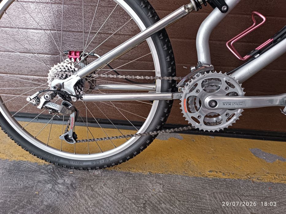 Bicicleta Mercedes Benz antiga