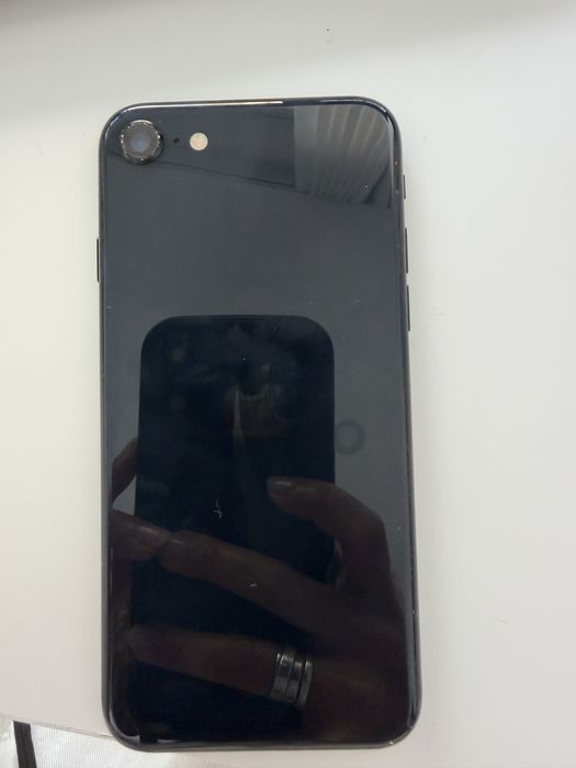 Vende-se Iphone SE 2022