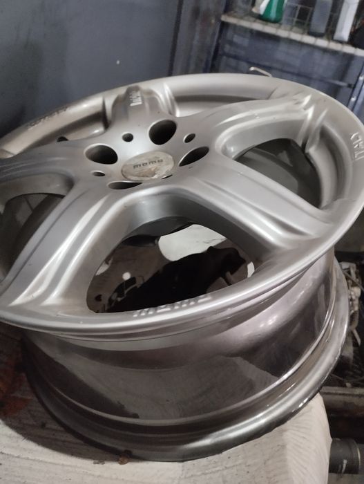 Jantes Momo 15" - 4x100 reparadas