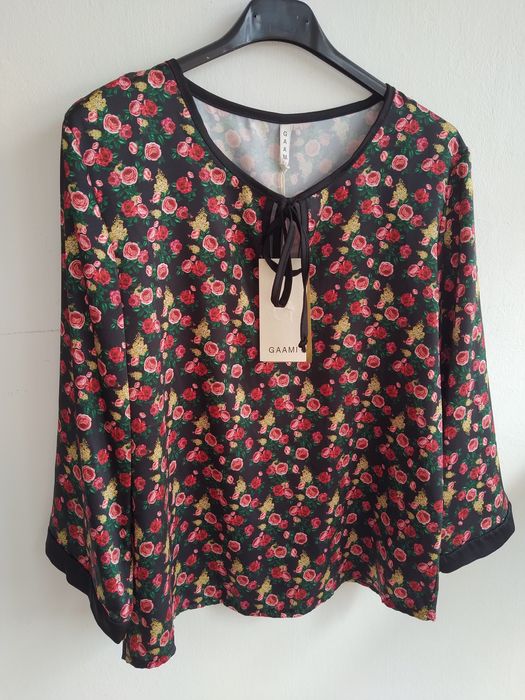 Blusa acetinada floral - Gaami - Tam Único - Nova!