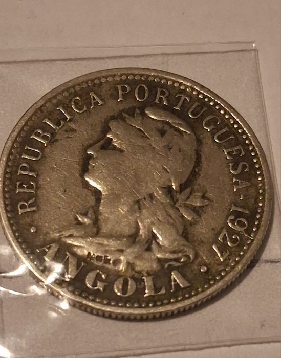 Moeda ex colónia Angola