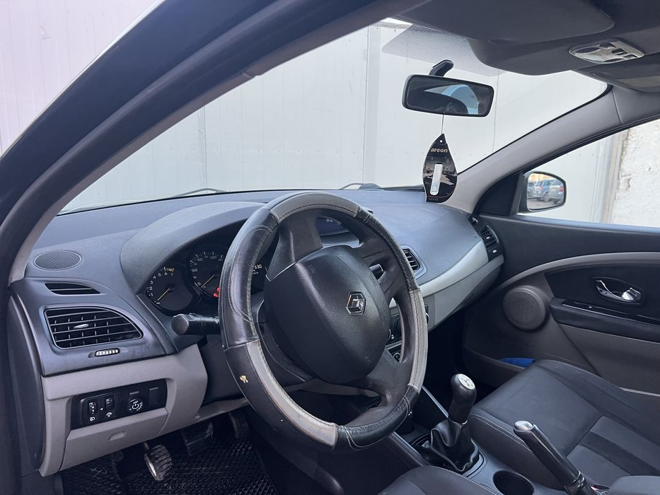 Renault Fluence 2012р 1.6 газ/бензин