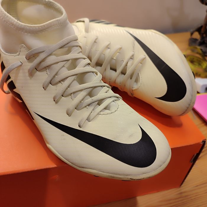 Бутсы Nike Air Zoom Mercurial Superfly 9 Club DJ5959-700