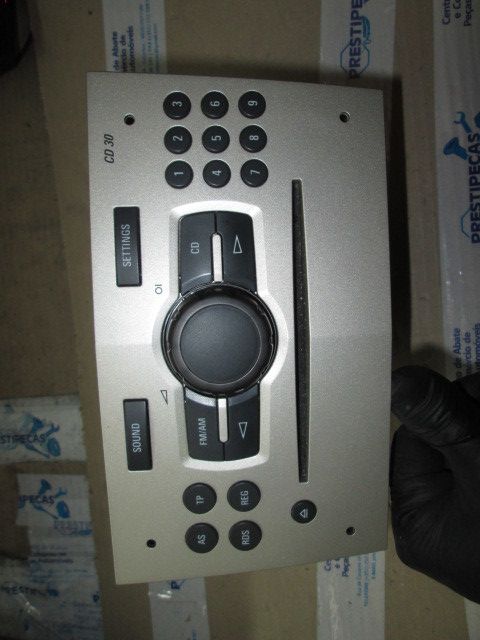 Rádio / auto-rádio OPEL Corsa D