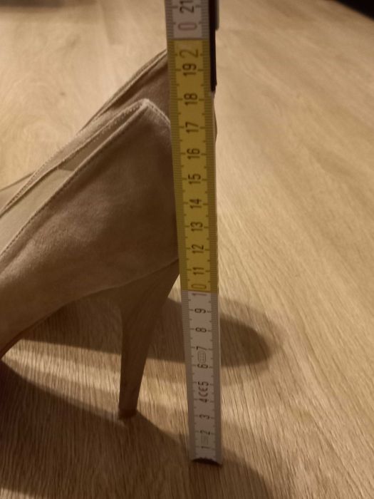 Buty na wysokim obcasie