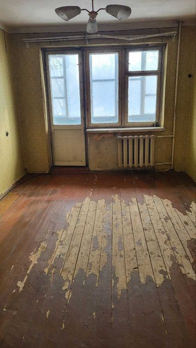 Продам 1 к квартиру, пр. Л. Ландау, коммунальный рынок