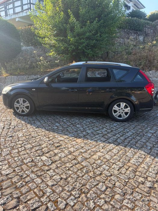 Vendo carrinha kia ceed 1.6crdi do ano 2008
