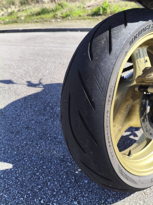 Cb600Cb 600f Hornet 
 Revisada:
- Velas NGK novas 
- Filtro de óleo or