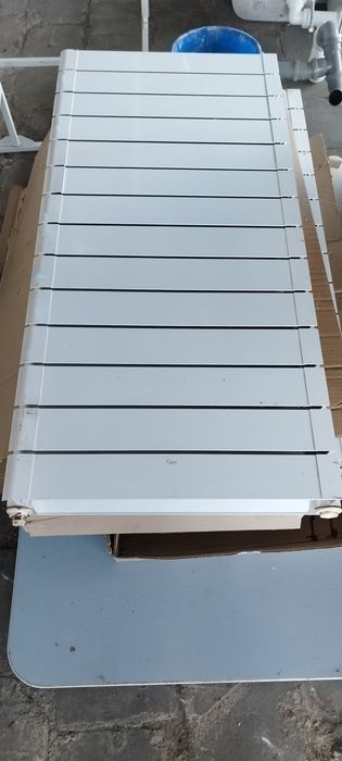 Kaloryfery z aluminium.