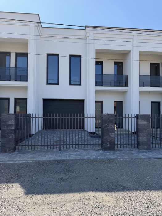 Продаж таунхаусів в м. Ужгород.