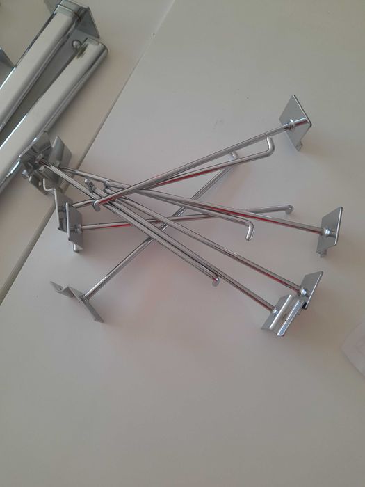 Gancho simples de parede (pequeno)