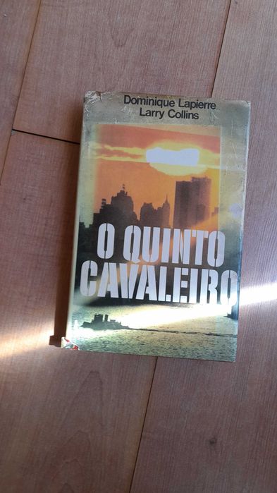 Livro O Quinto Cavaleiro Capa Dura