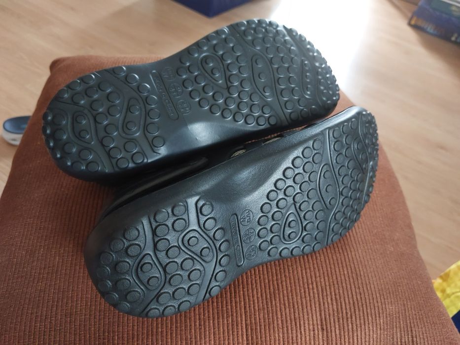 Crocs da Beppi novos
