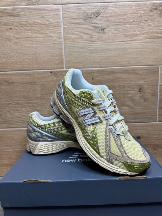 Кросівки New Balance 1906R