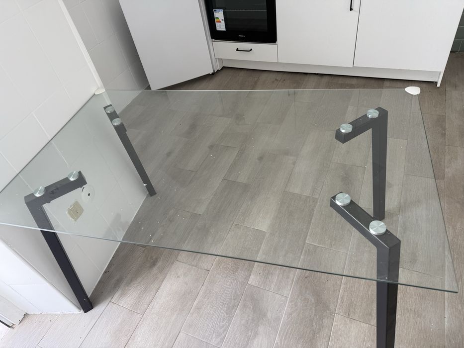 Mesa de Vidro Usada