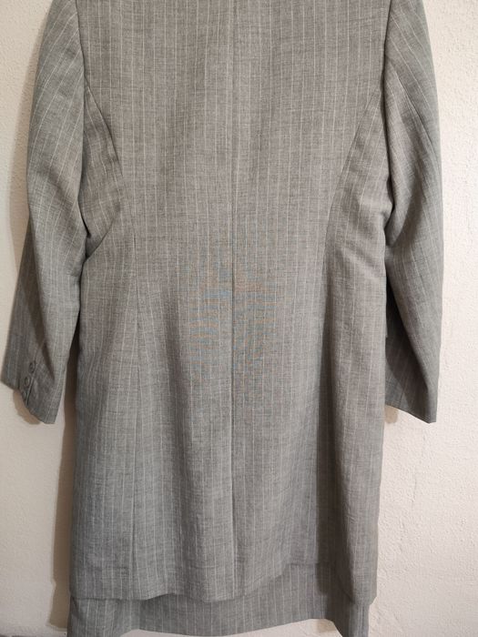 Fato saia, às riscas de Senhora