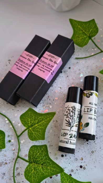 Natłuszczający balsam do ust. Naturalny . Handmade