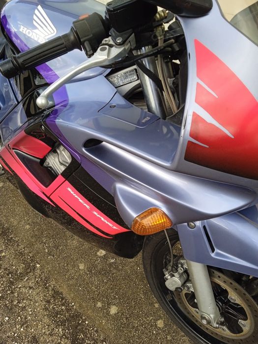 Honda CBR 600 f2