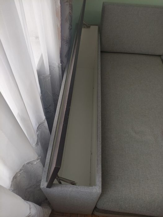 М'які меблі,  куток для вітьльні