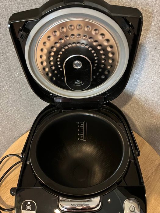 Мультиварка TEFAL Fuzzy Logic PK 815834