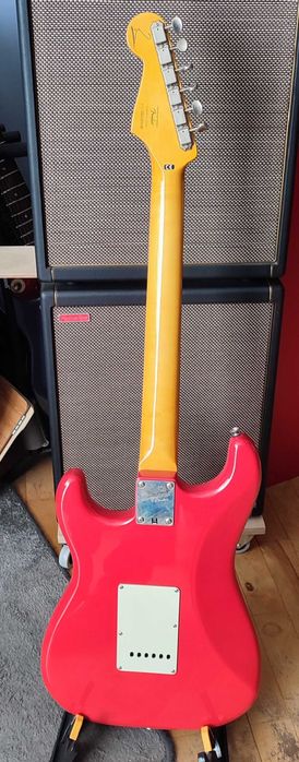 Squier Simon Neil (Biffy Clyro) Stratocaster Classic Vibe Fiesta Red