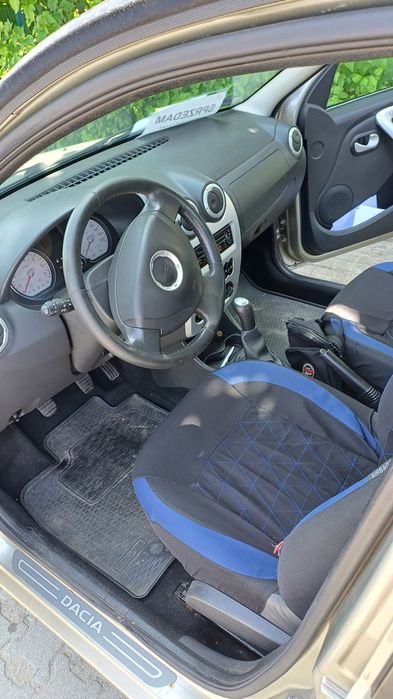 Samochód Dacia Logan