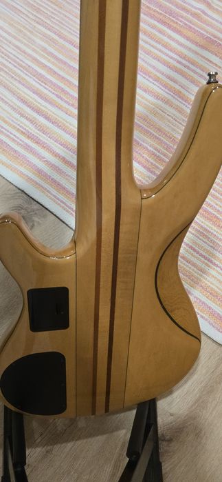 Yamaha TRB 5p ii baixo 5 cordas