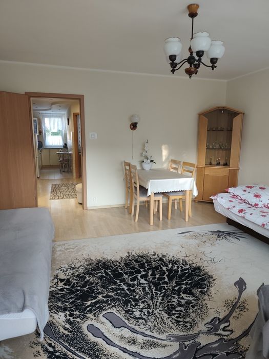 Wynajmę mieszkanie dwupokojowe z balkonem