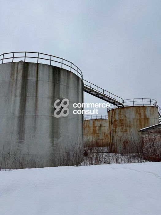Продаж нафтобази у Пустомитах