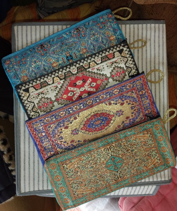 4 Pequenas bolsas orientais novas de Mostar