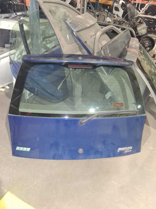 Tampa da mala Fiat Punto 2 Sport