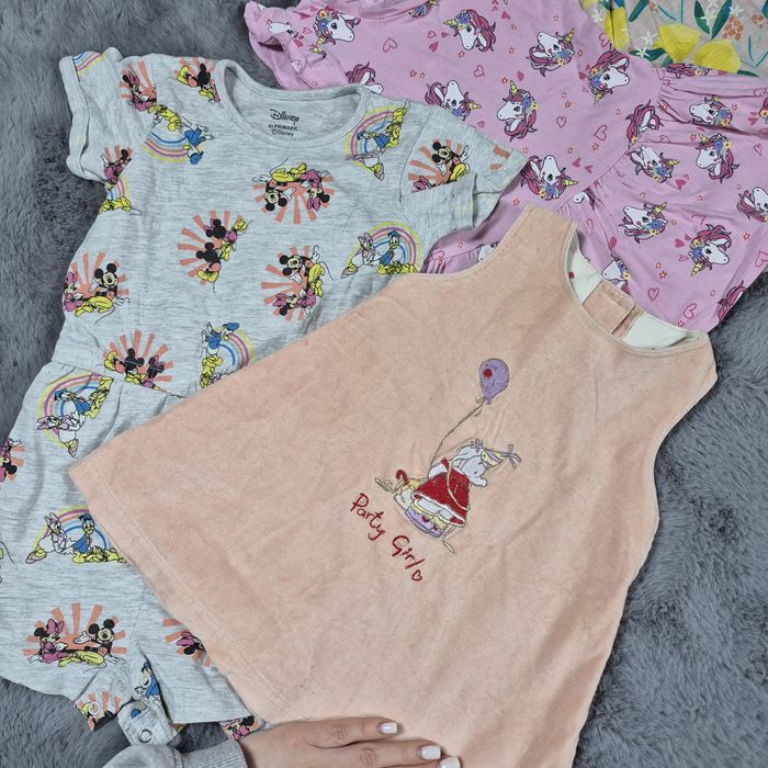 Paka ubran dla dziewczynki zestaw sukienki.92-98cm