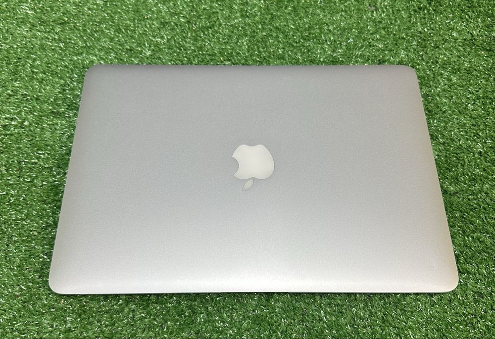 Apple MacBook Air 2015 (A1466) Core i5 8GB ОЗУ/ 128GB SSD (r2251)
