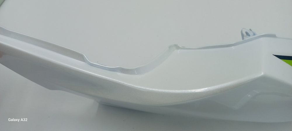 kawasaki z650 ogon owiewka tyl biala perla P L