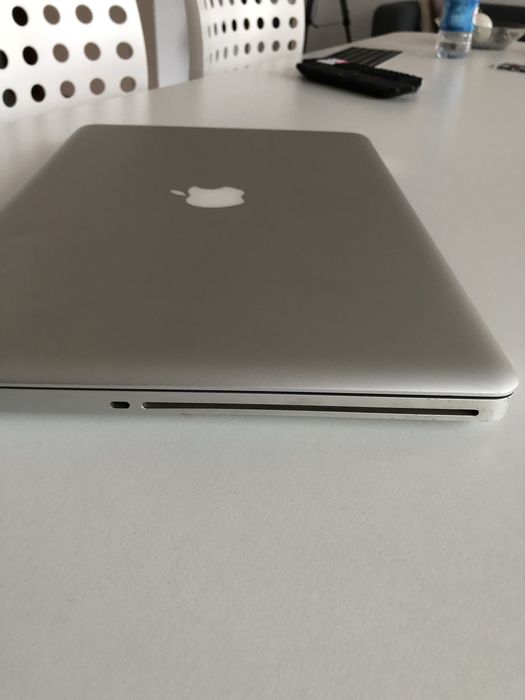 Apple Macbook pro 15 mid 2012
